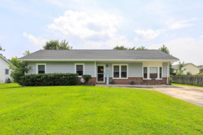 Quaint Jacksonville Getaway Near Camp Lejeune!